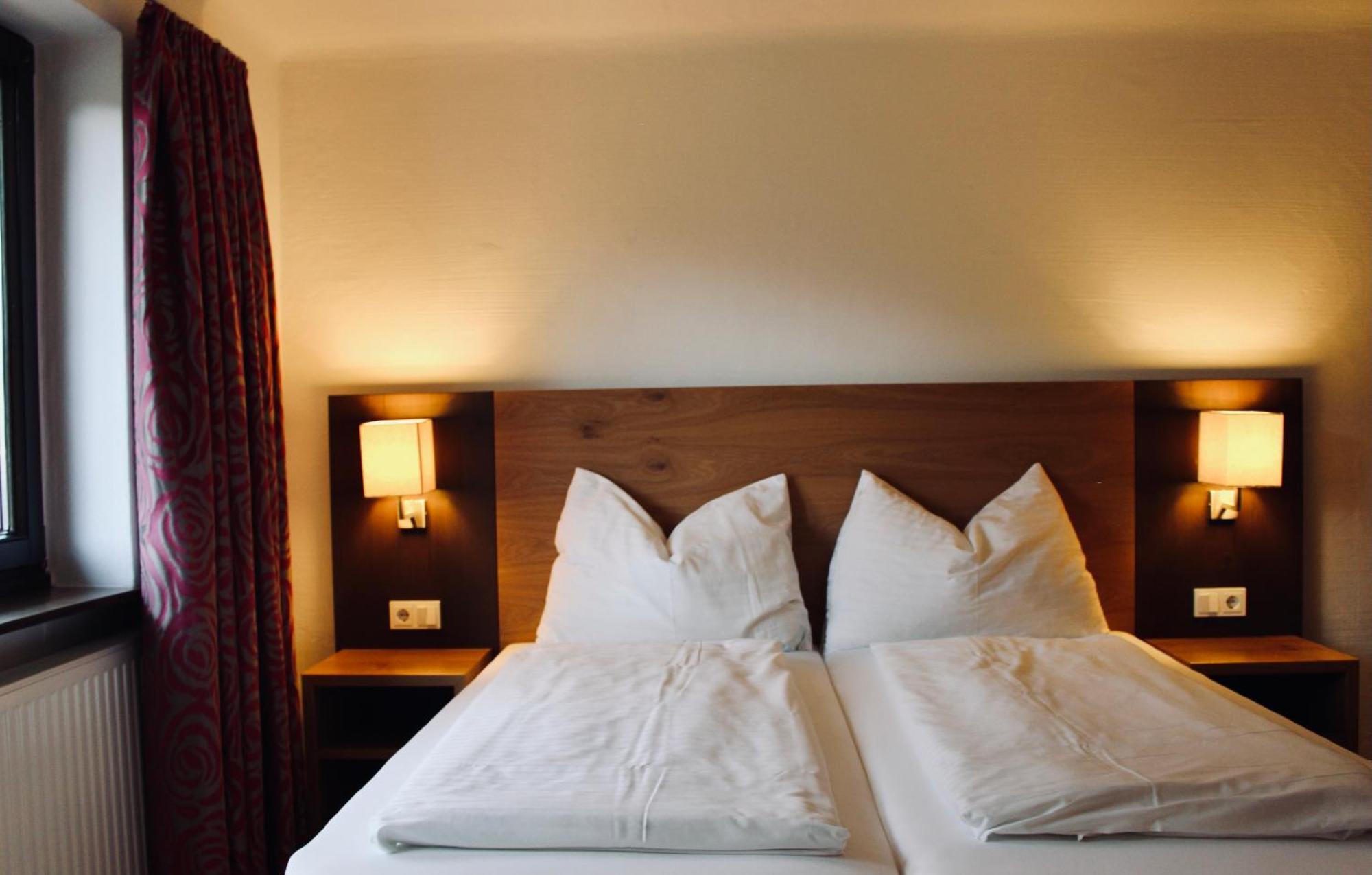 Hotel Auwirt *